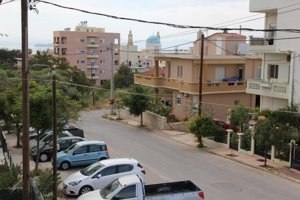 Άνετο Και Πολυτελές Οροφοδιαμέρισμα 2 Chrissi Akti Chania Exterior foto