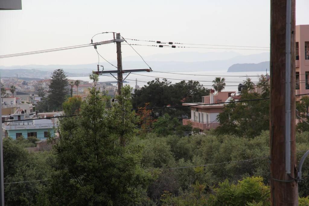 Άνετο Και Πολυτελές Οροφοδιαμέρισμα 2 Chrissi Akti Chania Exterior foto